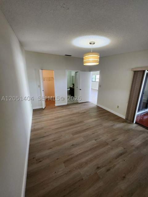 6524 NW 188th Ln, Hialeah FL - photo 21 of 23