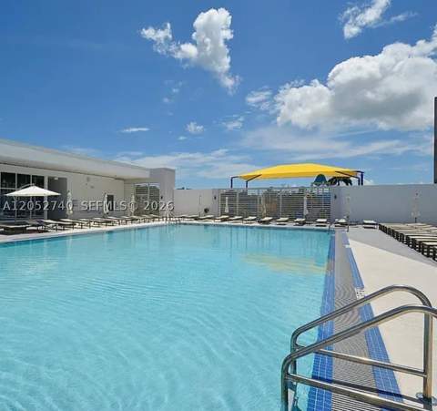 14951 Royal Oaks Ln 808, North Miami FL - photo 7 of 17