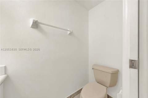 11416 NW 43rd Ter, Doral FL - photo 19 of 45