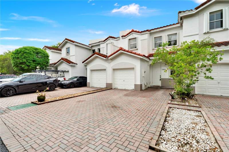3 bedroom Townhouse at 11416 NW 43rd Ter, Sandcastles At Doral, Doral — photo 3