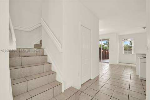 11416 NW 43rd Ter, Doral FL - photo 8 of 45