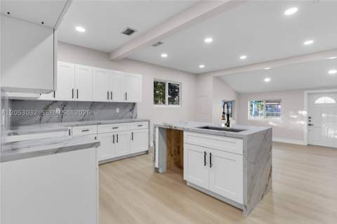 559 NW 2nd St, Florida City FL - photo 17 of 34