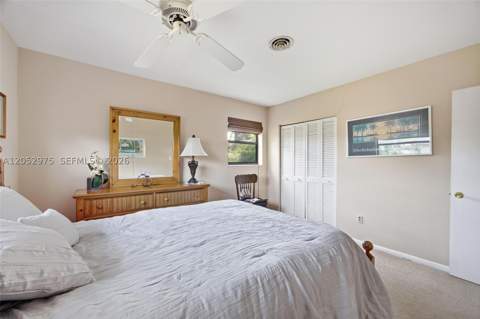 225 NW 15th St, Homestead FL - photo 15 of 40