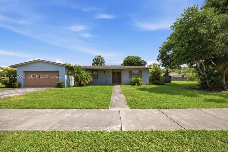 4 bedroom SingleFamilyResidence at 225 NW 15th St, Pine Manor Part One, Homestead — photo 2