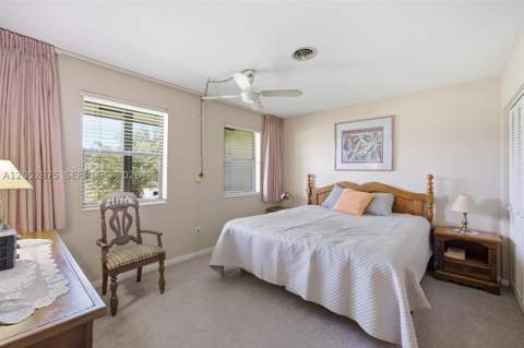 225 NW 15th St, Homestead FL - photo 20 of 40