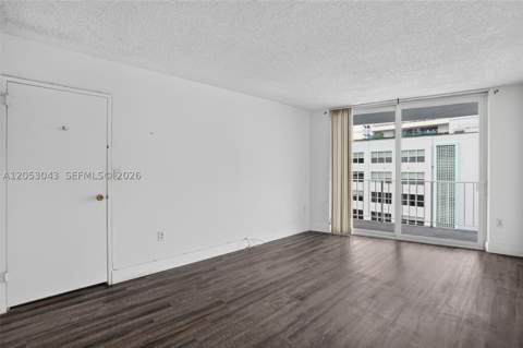 1228 West Ave 1405, Miami Beach FL - photo 19 of 37
