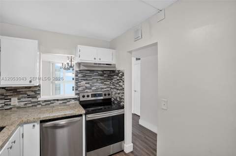 1228 West Ave 1405, Miami Beach FL - photo 9 of 37