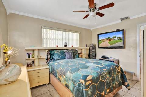 18800 NW 43rd Avenue, Miami Gardens FL - photo 16 of 48