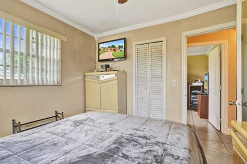 18800 NW 43rd Avenue, Miami Gardens FL - photo 9 of 48