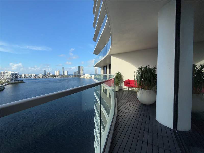 2 bedroom Condominium at 2800 Island Blvd 1803, 2800 Isl Blvd Williams Is, Aventura — photo 2