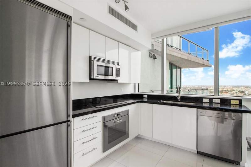 2 bedroom Condominium at 92 SW 3rd St 2510, Mint Condo, Miami — photo 4