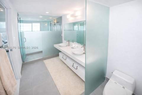 92 SW 3rd St 2510, Miami FL - photo 9 of 35