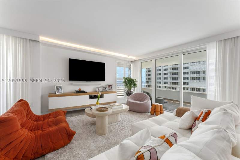 3 bedroom Condominium at 199 Ocean Lane Drive 801, Commodore Club South Cond, Key Biscayne — photo 2