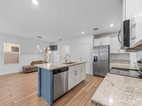 501 NE 6th Ct, Florida City FL - photo 14 of 47