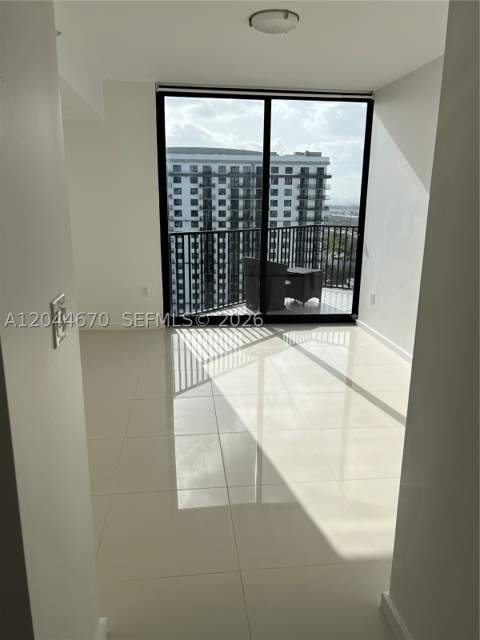 5252 NW 85th Ave 1707, Doral FL - photo 12 of 32
