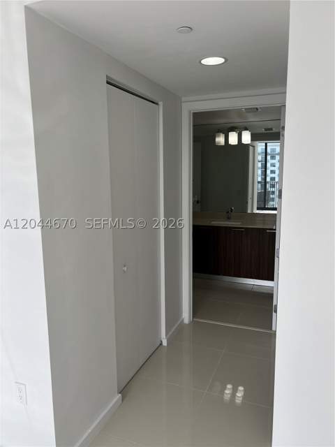 5252 NW 85th Ave 1707, Doral FL - photo 14 of 32