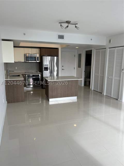 5252 NW 85th Ave 1707, Doral FL - photo 8 of 32