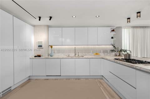 4701 N Meridian Ave 421, Miami Beach FL - photo 10 of 46