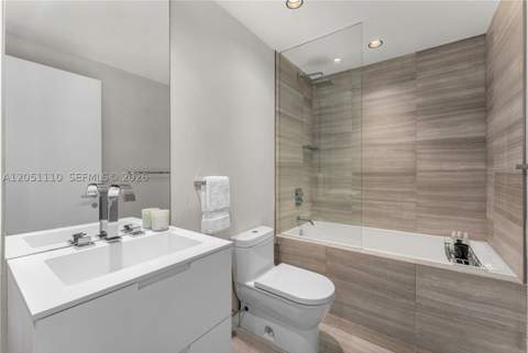 4701 N Meridian Ave 421, Miami Beach FL - photo 15 of 46