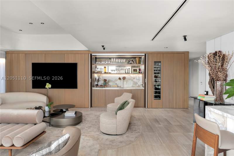 3 bedroom Condominium at 4701 N Meridian Ave 421, 4701 NORTH MERIDIAN CONDO, Miami Beach — photo 5