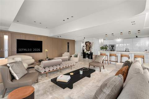 4701 N Meridian Ave 421, Miami Beach FL - photo 6 of 46