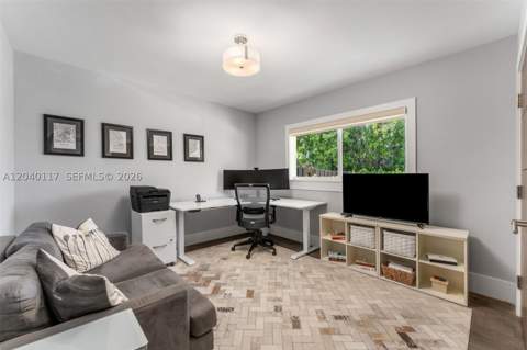 11721 Jacaranda Pl, Coral Gables FL - photo 20 of 31