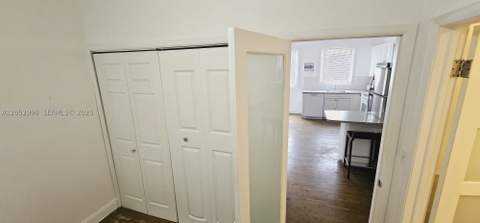 842 Meridian Ave 3D, Miami Beach FL - photo 10 of 20
