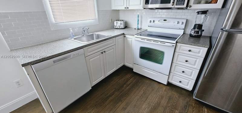 1 bedroom Condominium at 842 Meridian Ave 3D, The Patricia Condo, Miami Beach — photo 3