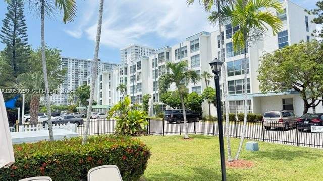 1 bedroom Condominium at 17570 Atlantic Blvd 105, Avila Condo, Sunny Isles Beach — photo 2
