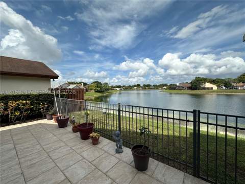 5030 SW 149th Pl, Miami FL - photo 10 of 27