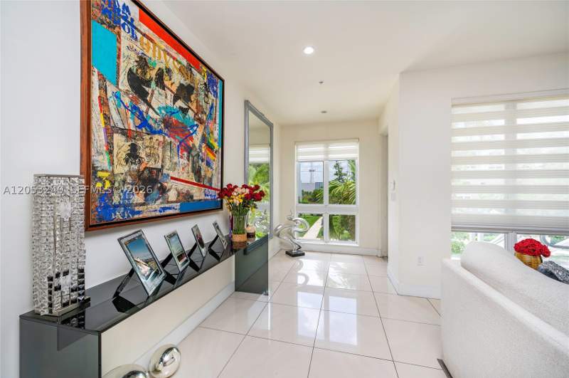 4 bedroom Condominium at 10265 NW 63rd Ter 204, Landmark At Doral Condo, Doral — photo 2