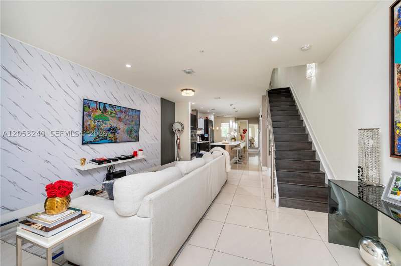 4 bedroom Condominium at 10265 NW 63rd Ter 204, Landmark At Doral Condo, Doral — photo 3