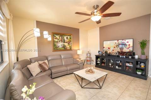 132 NE 26th Ave, Homestead FL - photo 10 of 91