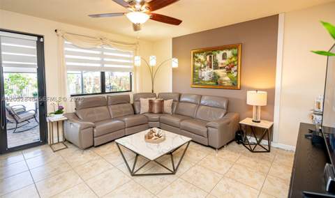 132 NE 26th Ave, Homestead FL - photo 6 of 91
