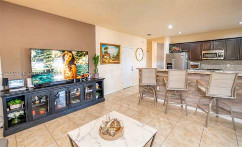 132 NE 26th Ave, Homestead FL - photo 8 of 91