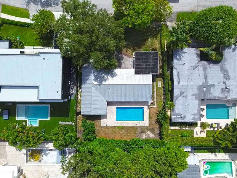 3 bedroom SingleFamilyResidence at 19711 NE 21st Court, Highland Woods Sec 1, Miami — photo 3