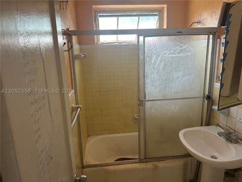 440 NW 133rd St, North Miami FL - photo 11 of 25