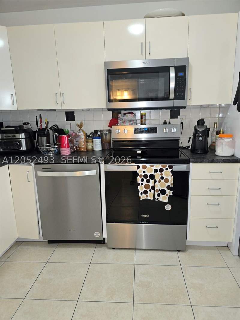 1 bedroom Condominium at 1901 Brickell Ave B504, Brickell Place Condo, Miami — photo 2