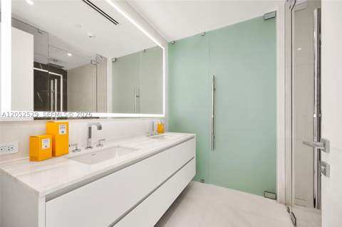 300 Biscayne Boulevard Way 1705W, Miami FL - photo 17 of 24