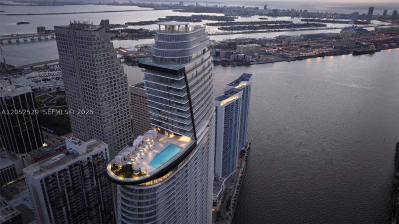 2 bedroom Condominium at 300 Biscayne Boulevard Way 1705W, 300 Biscayne Blvd Way Cond, Miami — photo 3