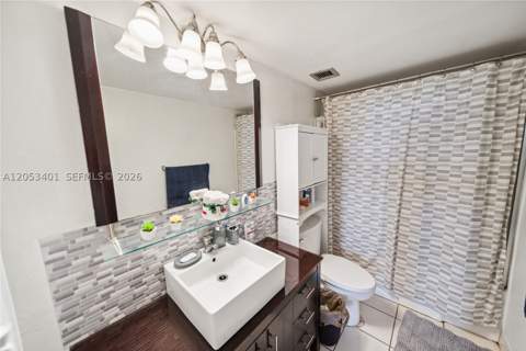 13499 Biscayne Blvd 703, North Miami FL - photo 10 of 39