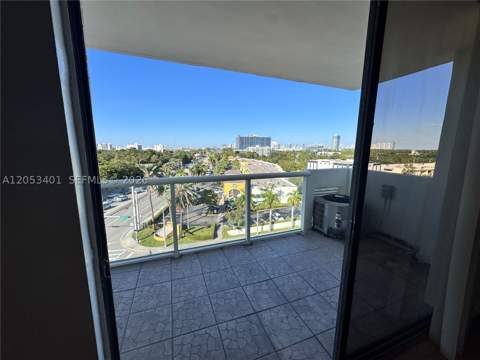13499 Biscayne Blvd 703, North Miami FL - photo 24 of 39