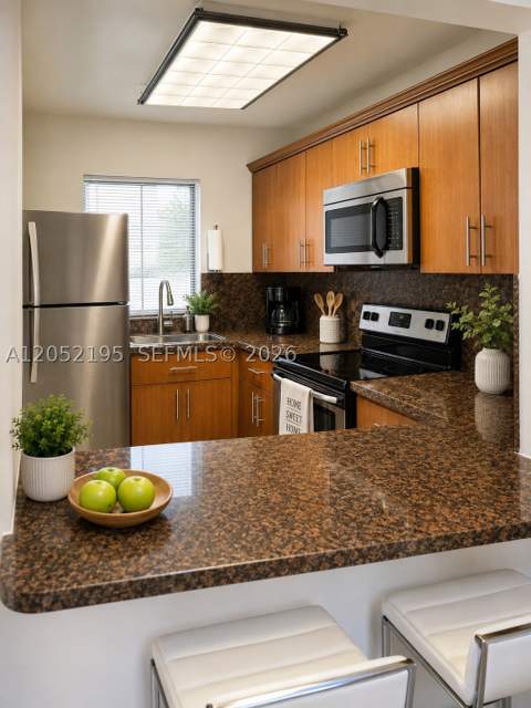 1750 W 46th St 518, Hialeah FL - photo 9 of 22