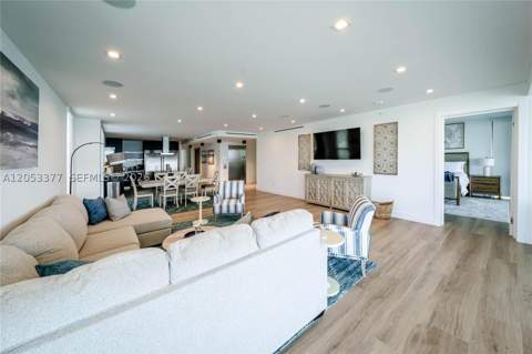 1930 Bay Dr Ph 2, Miami Beach FL - photo 11 of 63