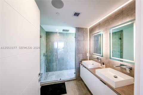 1930 Bay Dr Ph 2, Miami Beach FL - photo 16 of 63
