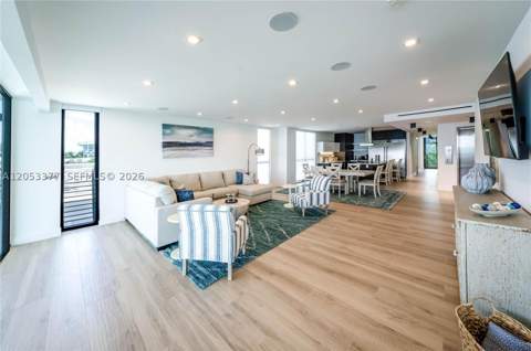 1930 Bay Dr Ph 2, Miami Beach FL - photo 20 of 63