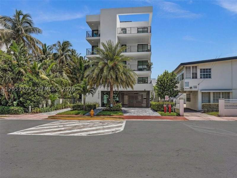 3 bedroom Condominium at 1930 Bay Dr Ph 2, Isle Of Normandy Miami Vi, Miami Beach — photo 3
