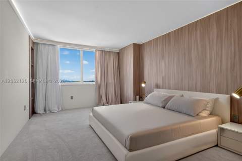 300 Bayview Dr 916, Sunny Isles Beach FL - photo 22 of 38