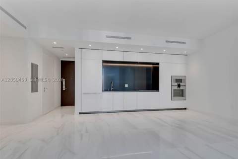 300 Biscayne Boulevard Way 3008W, Miami FL - photo 14 of 70