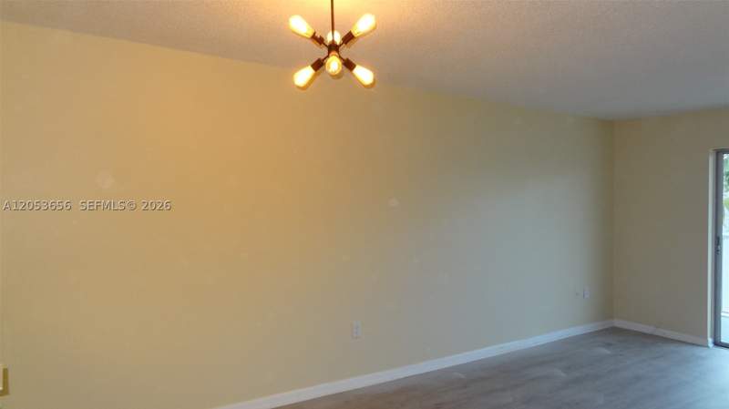 1 bedroom Condominium at 3527 NE 168th St 407, Sunshores Condo, North Miami Beach — photo 3